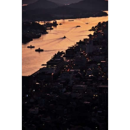 浄土寺山から見た尾道の夕景（１月）