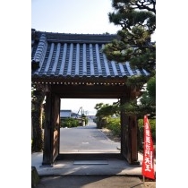 光明坊の山門