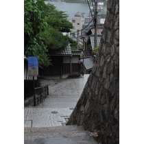 雨の千光寺新道