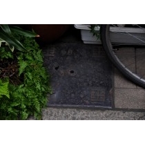 日本一古いマンホールの蓋