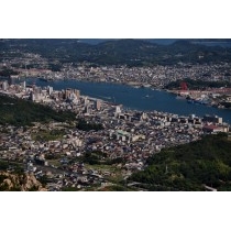鳴滝山から見る尾道市街地