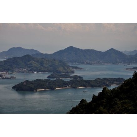 鳴滝山から見る細島