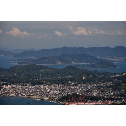 鳴滝山から見る百島一帯