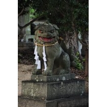 艮神社（因島椋浦町）の狛犬