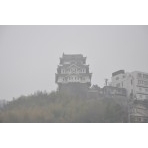 霧に包まれた尾道城