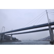 しまなみ海道新尾道大橋付近から見た尾道市街地の雪風景