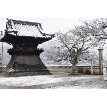西國寺の雪風景