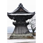 雪の西國寺鐘楼