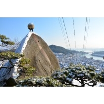 千光寺・玉の岩の雪景色
