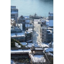 千光寺から見た渡し場通りの雪景色