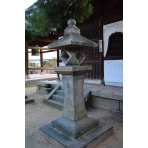 浄土寺の石灯籠