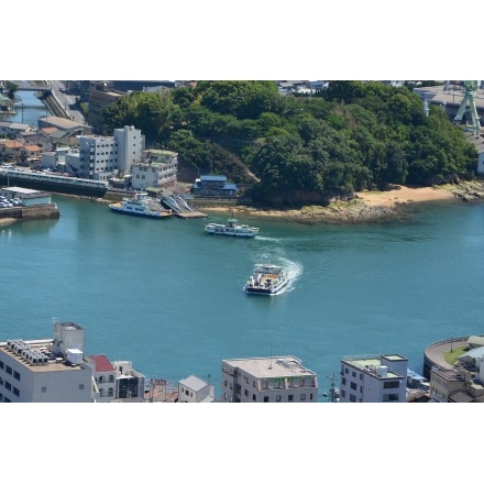 千光寺公園頂上展望台からの見た渡船