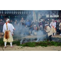 西國寺柴燈護摩（火渡り神事）