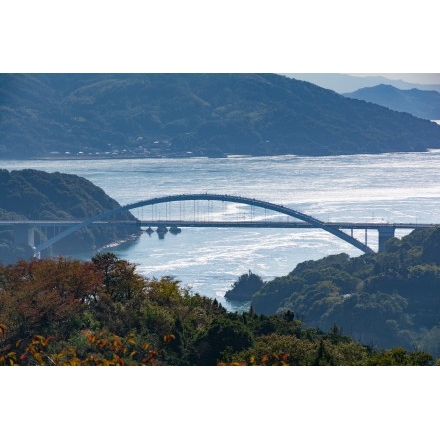 伯方島・開山公園展望台から見るしまなみ海道大三島橋