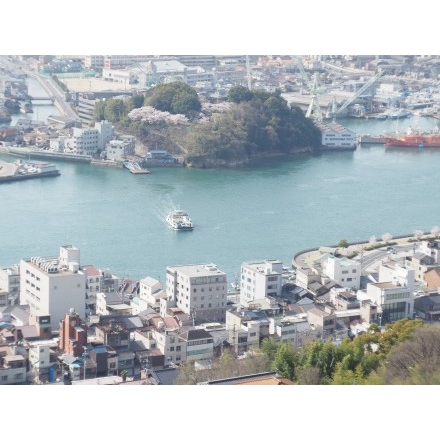 千光寺公園から見る春の尾道水道