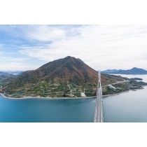 しまなみ海道多々羅大橋の主塔から見た風景
