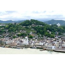 【要クレジット　写真提供：栗山主税】岩屋山から見た夕方の千光寺山一帯