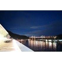 尾道市役所展望デッキから見る夜景