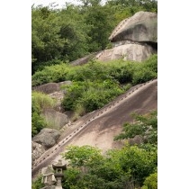 浄土寺山の鎖岩