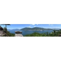 西岩岳のゆるぎ岩（パノラマ）