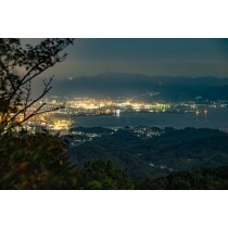 高見山展望台から見る松永湾の夜景
