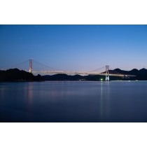 夜明け前のしまなみ海道因島大橋