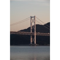 朝日に照らされたしまなみ海道因島大橋