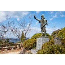 因島水軍武将の銅像