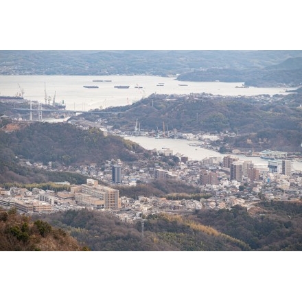 鳴滝山から見る冬の尾道市街地