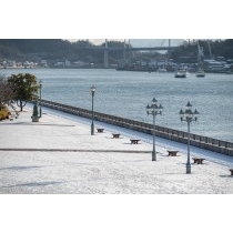 尾道水道沿いの雪景色