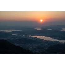 鳴滝山から見る早朝の風景