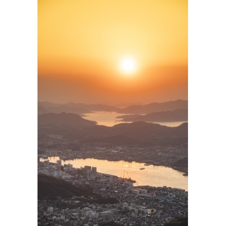 鳴滝山から見る早朝の風景