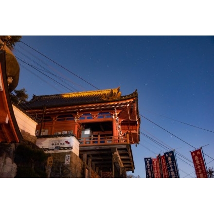 夜明け前の千光寺本堂