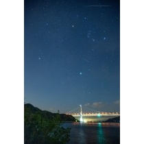 しまなみ海道因島大橋とふたご座流星群