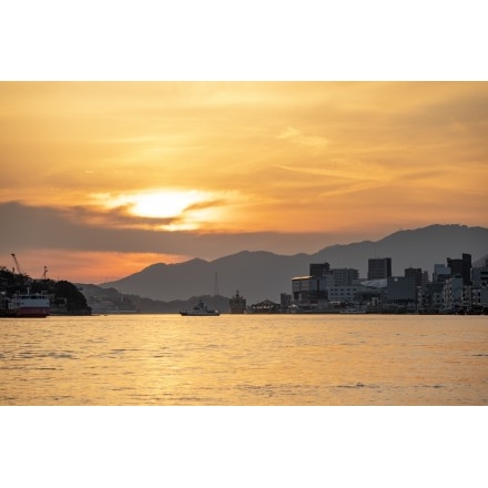 秋の尾道水道の夕景