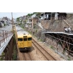 土堂陸橋から見る電車