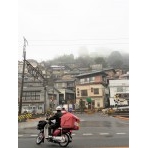 冬の尾道駅前の風景