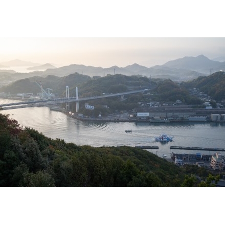 浄土寺山不動岩から見る日の出直後の朝風景