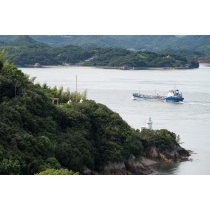 大浜埼灯台と布刈瀬戸