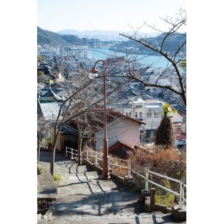 山手地区の坂道から見る風景
