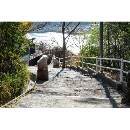 山手地区の坂道から見る風景