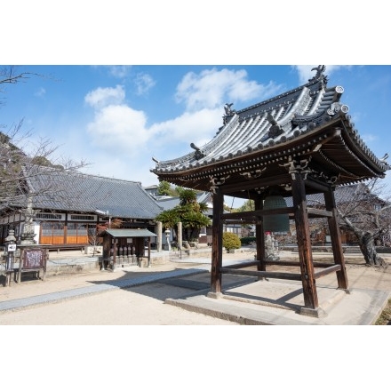 宝土寺境内