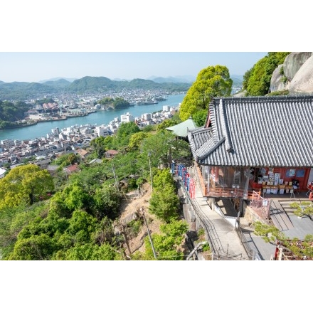 千光寺山ロープウェイ車窓から見る千光寺本堂