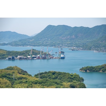 因島公園から見る瀬戸内海の島々