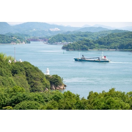 夏の大浜埼灯台