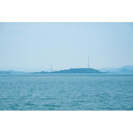 高根島から見る大久野島