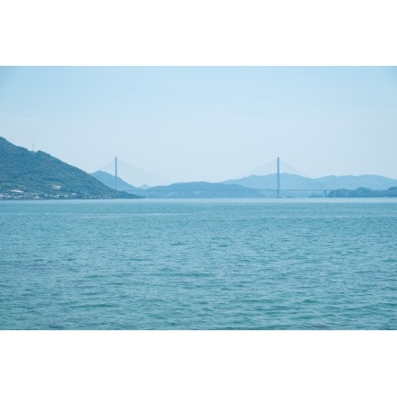 高根島から見るしまなみ海道多々羅大橋