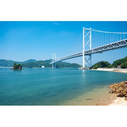 夏のしまなみ海道因島大橋