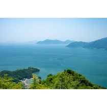 高見山から見る夏の瀬戸内海