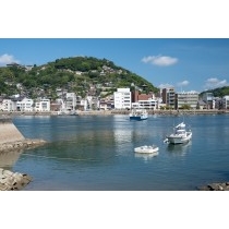向島から見る尾道市街地